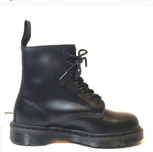 Dr.Martens 1460 Mono black 8 eye leather